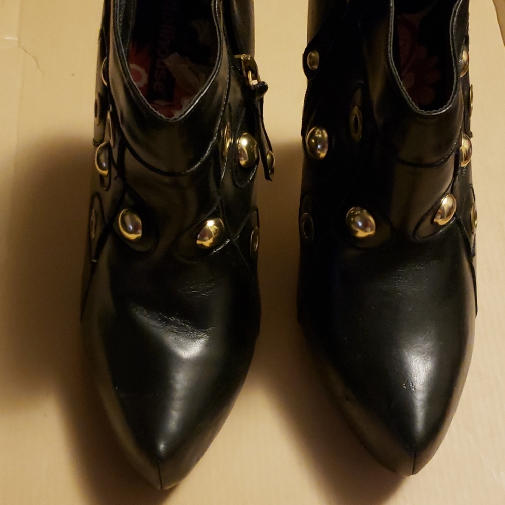 Dollhouse Booties